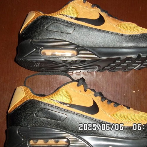 Nike Air Max athletic shoes new, size 45, tan with black