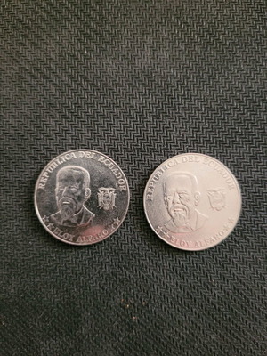 50 centavos Ecuador used, pack of 2