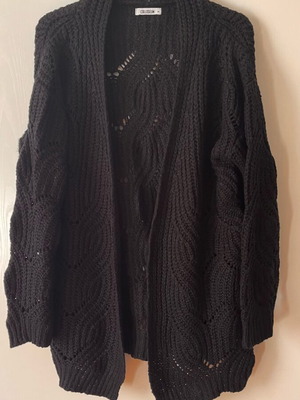 Black knitted cardigan size M like new