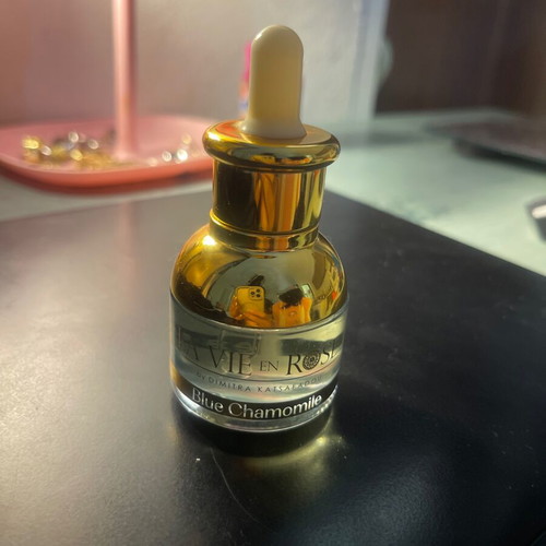 La vie en rose facial oil by Dimitra Katsafadou like new for oily acne-prone skin