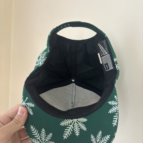 HUF Snowlife SnapBack hat like new, one size, white and green