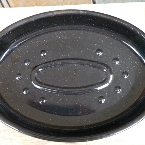 Enamel Roasting Pan like new with lid, 30 cm length