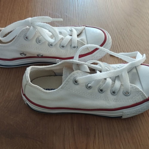 Converse All Star size 28 like new, beige