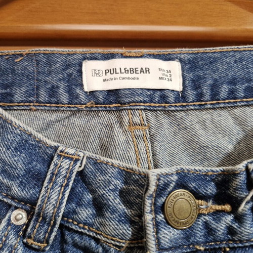 Pull & Bear jeans with rips like new, size XS, blue
