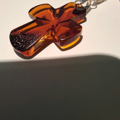 Hope Cross new with natural Baltic amber and gold-plated links