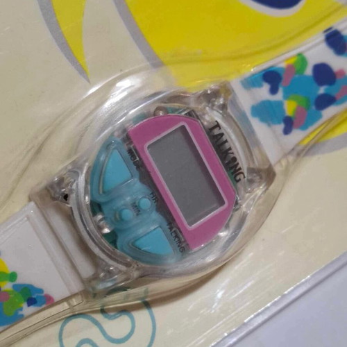 Vintage digital wristwatch from the 90s new collectible with talking function