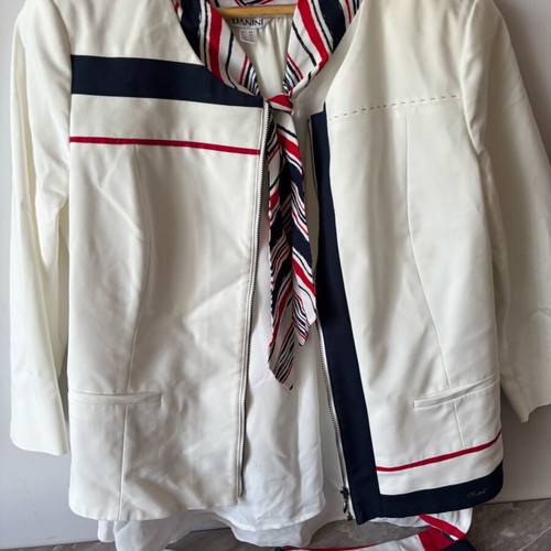 Danini official office suit like new