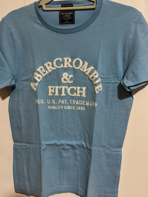 Abercrombie & Fitch T-shirt XS like new, white and blue