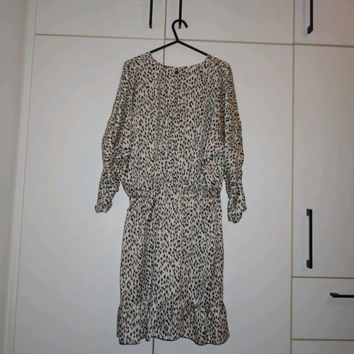 Lynne Airy Dress New, White Multicolor, Size 38