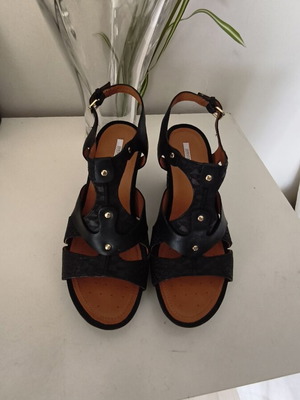 Geox D Sophie A platform sandals like new, size 41, black leather