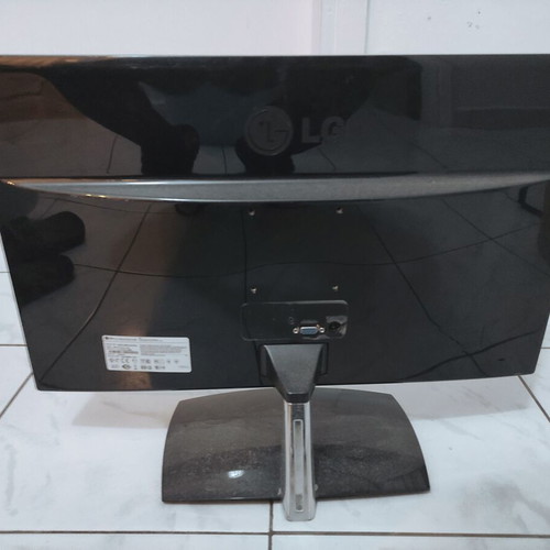 LG FLATRON E2251S-BN monitor used non-working for parts