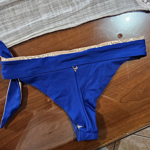 Med Brazil bikini bottom like new, blue with gold detail