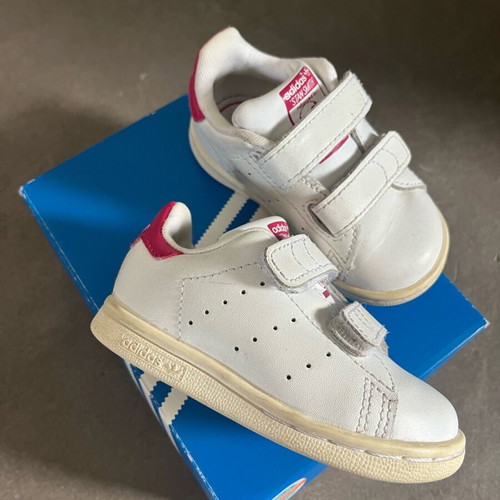 Stan Smith kids sneakers size 20 like new
