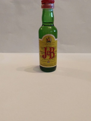 Whisky J&B miniature 50ml new