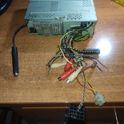 Kenwood Radio Cd Mp3 Player KDC-M6021 Used With Remote