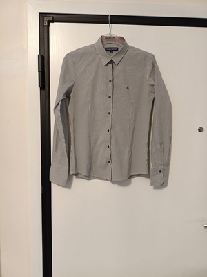 Women's long-sleeve shirt like new, medium, striped