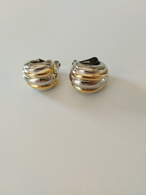Earrings impressive like new
