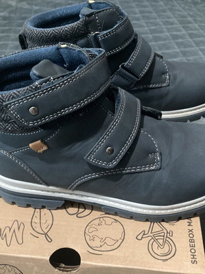 Saxo Blues Kids Boots Size 34 Like New, Grey