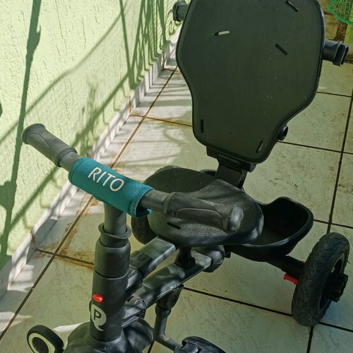 Toddler tricycle like new with 3 wheels