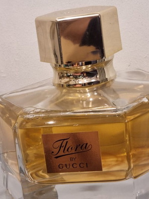 Flora by Gucci γιγαντιαίο μπουκάλι γυάλινο display μεταχειρισμένο