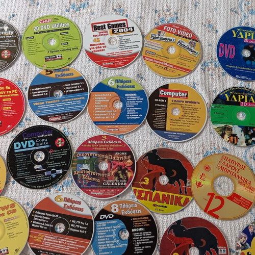 Computer Gia Olous 26 CD-DVD software and games used