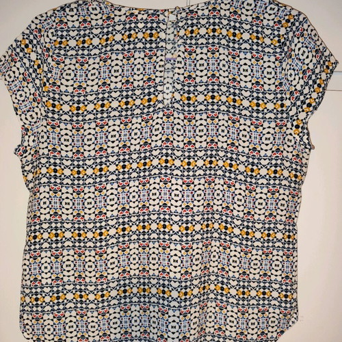 H&M blouse used with geometric ethnic pattern, viscose, short sleeve