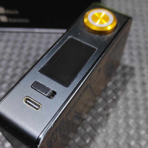 Lost Vape Centaurus M200 Box Mod in excellent condition