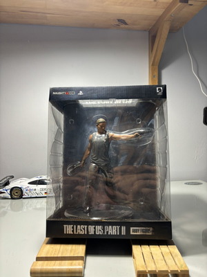 Abby figure The Last of Us sealed collectible