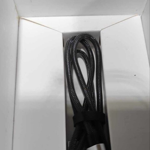 Tesla Mod WYE 200W like new, black with green spot