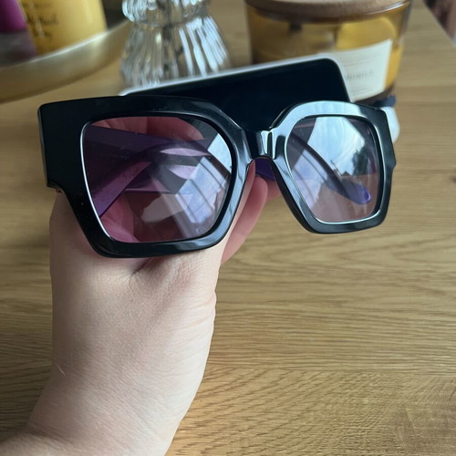Calvin Klein Jeans oversized sunglasses like new, black