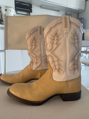 Handmade cowboy boots, natural leather, beige, size 40.5