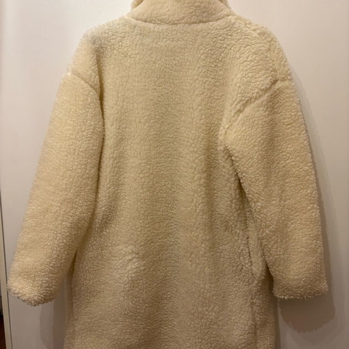 Teddy coat ecru like new, medium height, lightweight