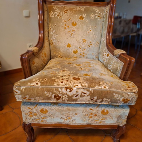 Armchair like new, solid wood