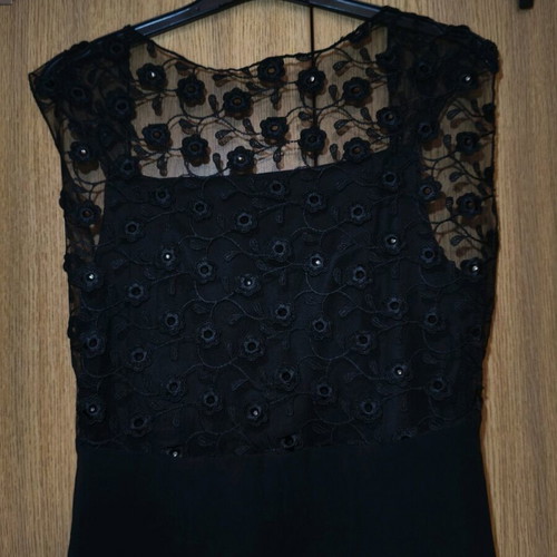 Dress with lace small-medium festive like new, black