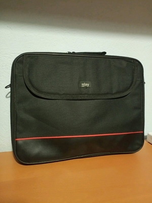 Laptop bag like new, black with shoulder strap