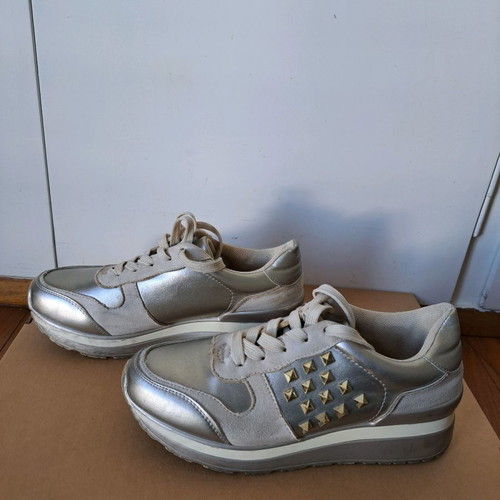 Casual sneakers used, size 37
