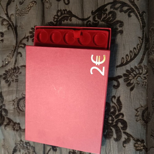Velvet coin storage case like new, 90 euro slots
