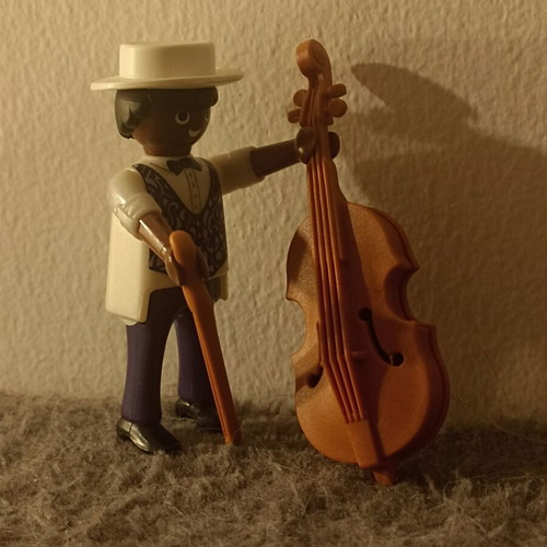 Playmobil figure no16 boys like new, collectible series 16