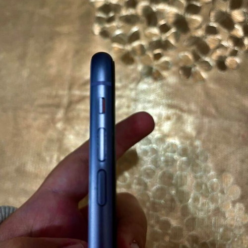 iPhone 11 like new 64GB with 93% genuine Apple battery