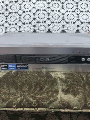 Sony DVD Recorder RDR-HX900 used with remote and power cable