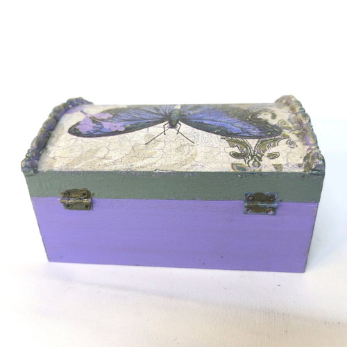 Handmade box with flowers and butterflies new