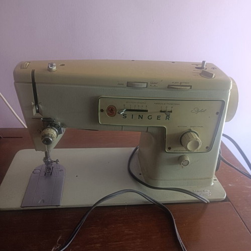 Singer sewing machine