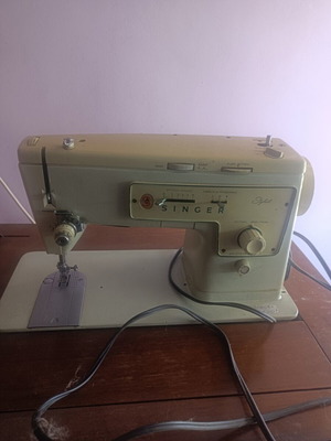 Singer sewing machine