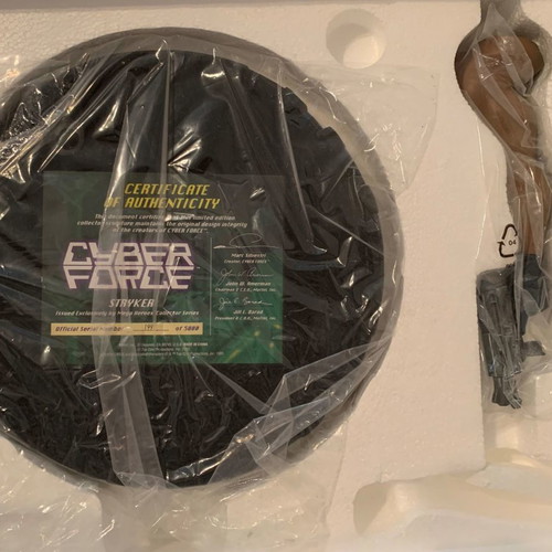 Cyberforce Stryker statue 38 cm like new, limited edition 1991/5000