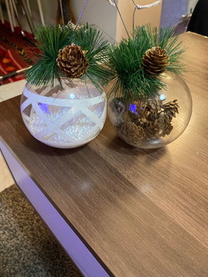 Christmas balls transparent hanging like new, set of 2
