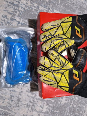 Goalkeeper set used with Pro Touch gloves and Nike shin guards