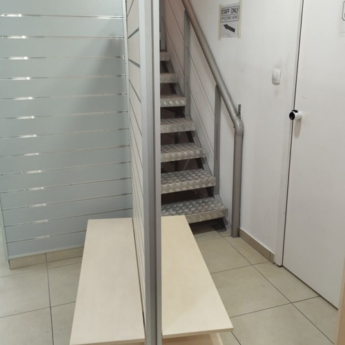 Gondola with wheels like new, 120x165 cm, aluminum guides, 2 shelves
