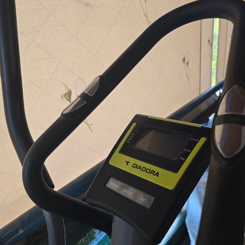 Diadora elliptical machine like new