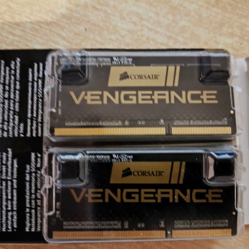 Corsair 8GB DDR3 SO-DIMM 2x4GB 1600MHz new laptop memory