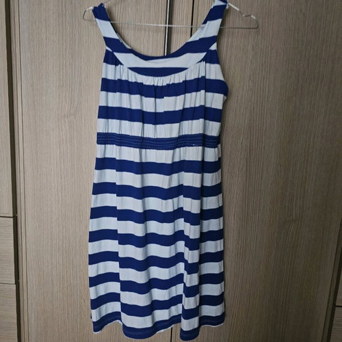 Summer dresses and skirts like new